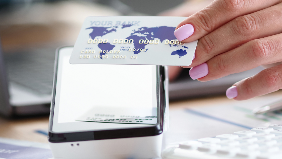 4 Ways to Reduce Your Cross-Border Fees in Credit Card Processing